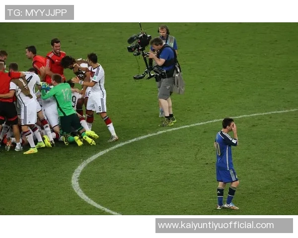 塞戈维亚对阿根廷失利表示满意称新教练组合作初见成效